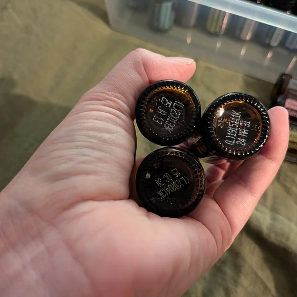 doTERRA Essential Oil Set - Multi-Color - Picture 2 of 3